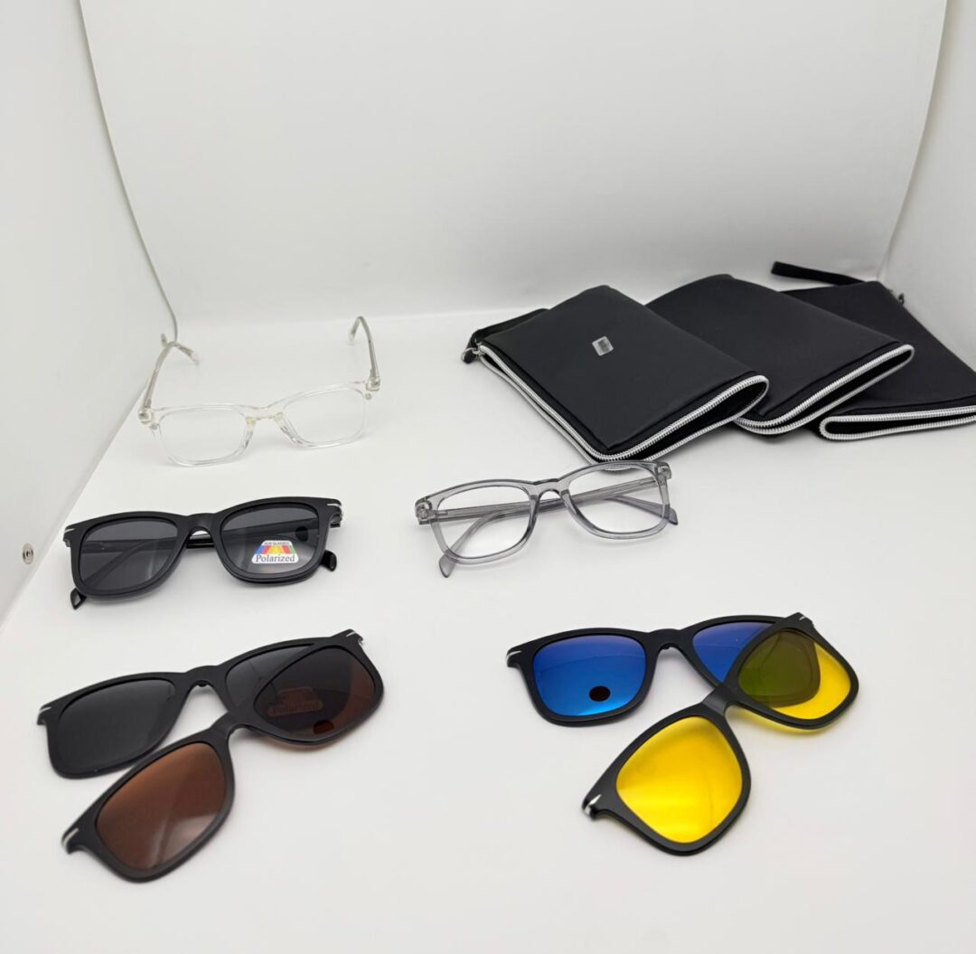 VERTICAL SOBREPUESTO 4 LENTES