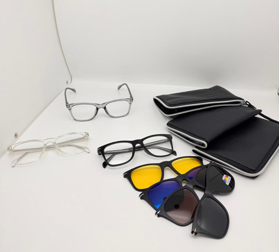 VERTICAL SOBREPUESTO 4 LENTES